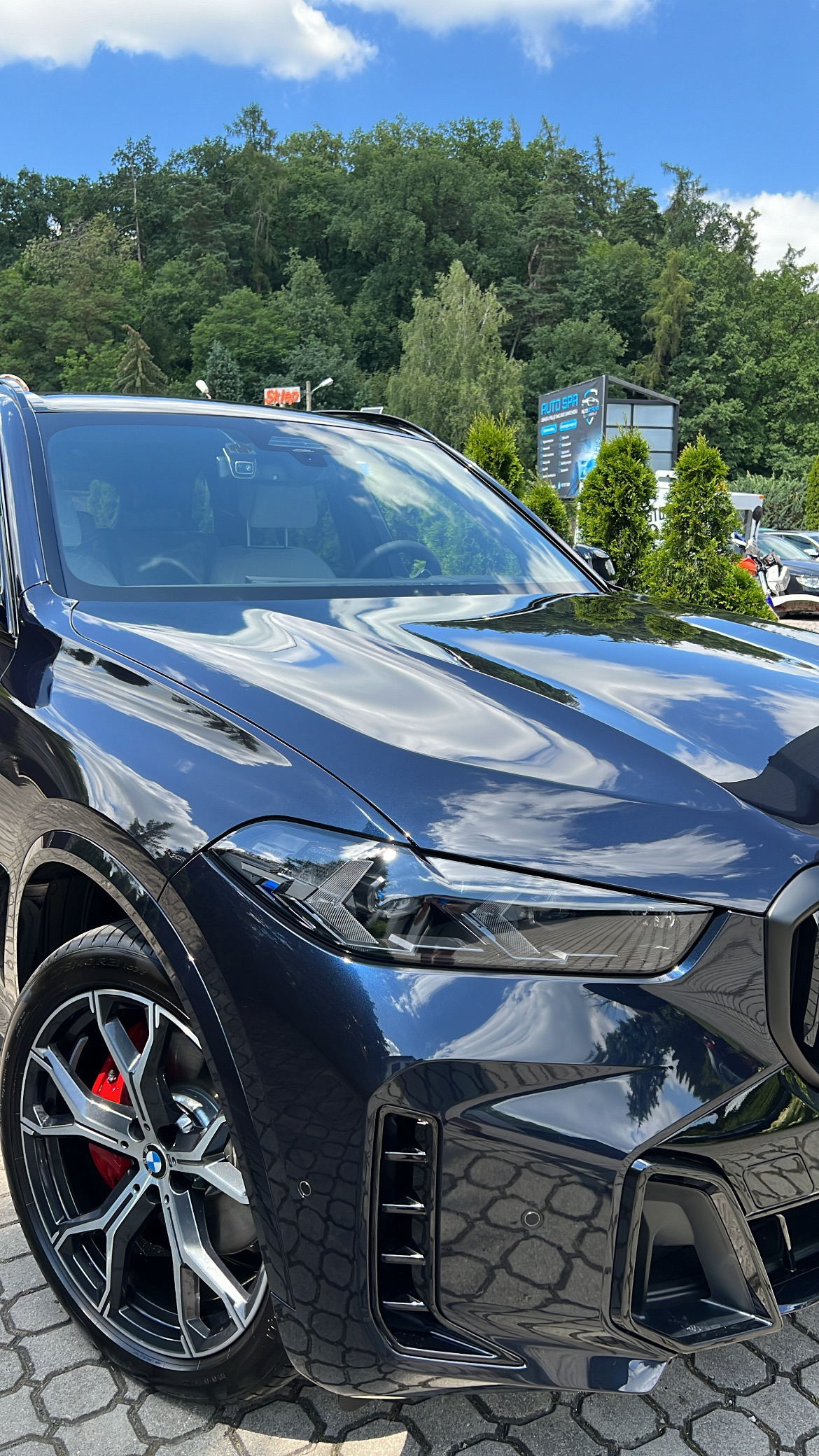 BMW X5 Front Close